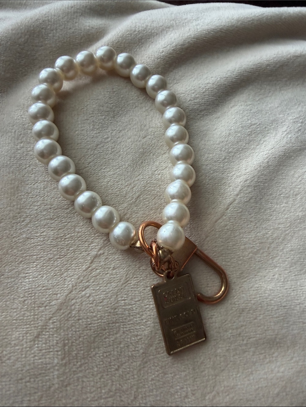 Pearl Beaded Bracelet with Gold Tag Charm
